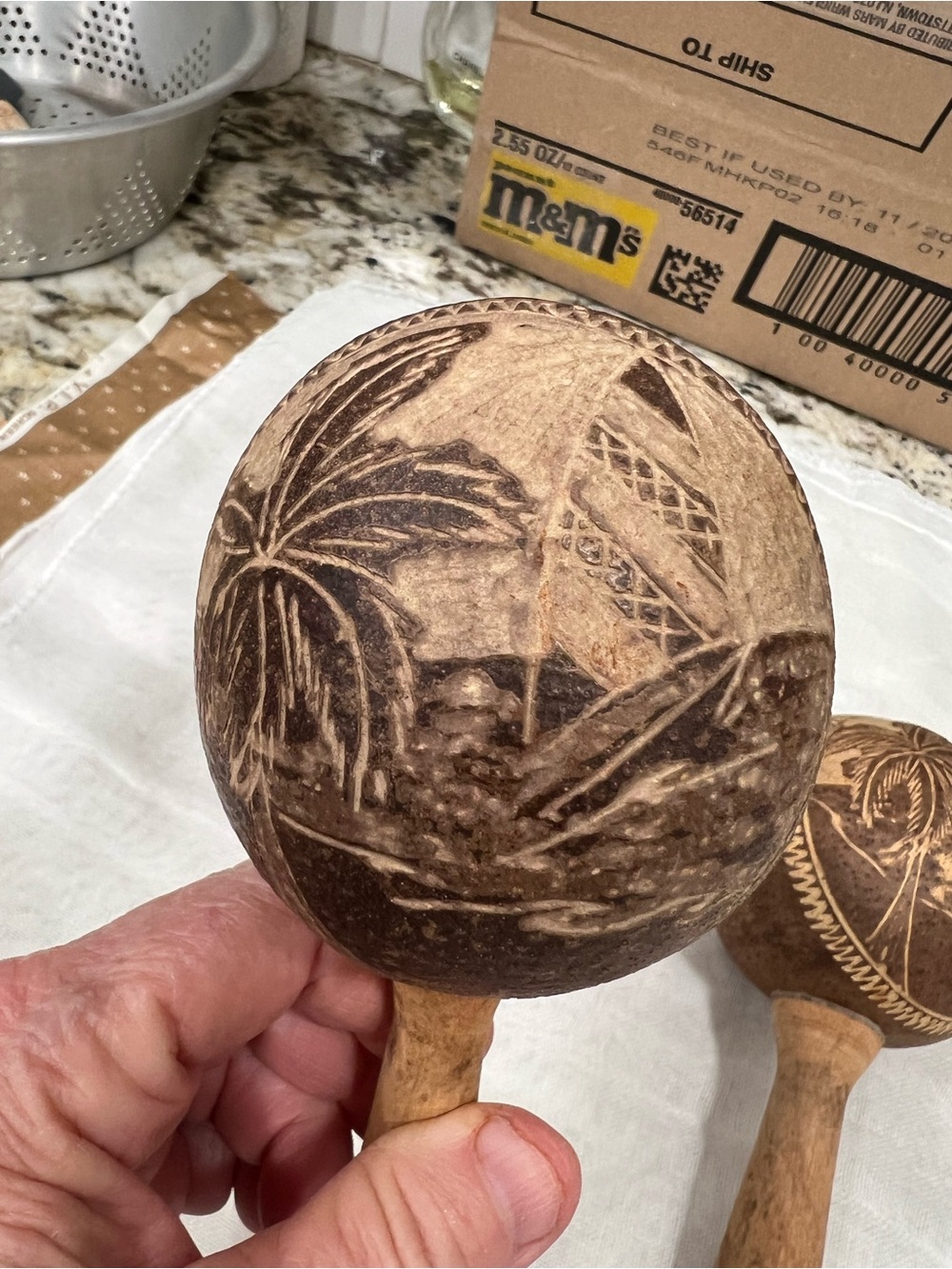 Hand crafted maracas musical instruments carved Cuba and Palm Trees. - Picture 6 of 6